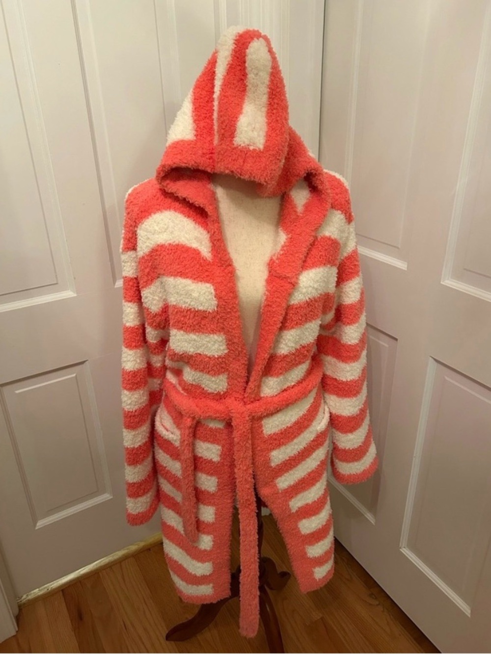 Barefoot Dreams Coral & White Striped Plush Hooded Robe - Picture 2 of 6